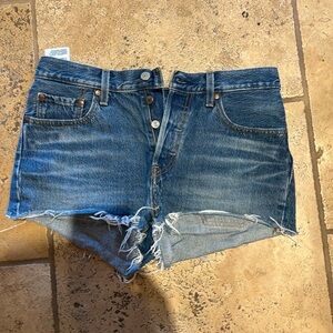 Levi’s 501 cutoff jeans shorts Size 28 Medium Wash Excellent Used Cond.